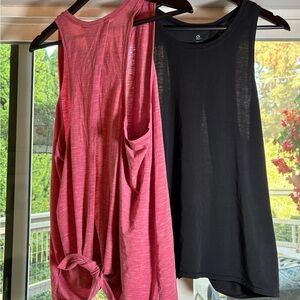 GapFit Breathe Tie-Back Tank Tops Lot of 2 Black & Pink Size L